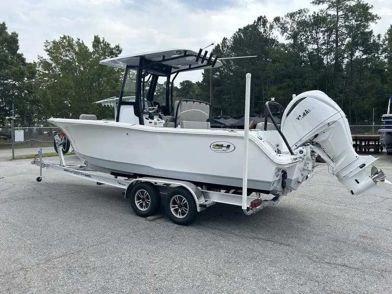 Slide: The Image of Sea Hunt Ultra 239 SE 2025 - 4