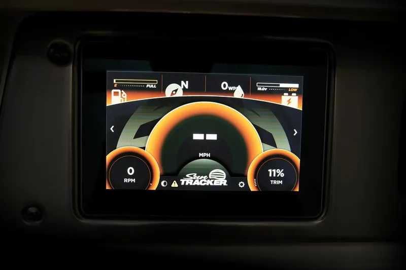 Slide: The Image of Sun Tracker Party Barge 22 DLX 2025 - 45