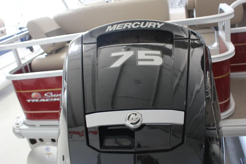 Slide: The Image of Mercury 75 engine on 2025 Sun Tracker Party Barge 18 DLX pontoon boat. - 16