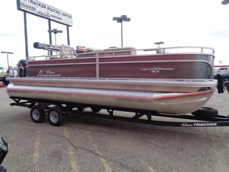 Slide: The Image of Sun Tracker Fishin' Barge 22 DLX 2025 - 74