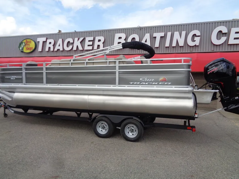 Slide: The Image of Sun Tracker Fishin' Barge 22 DLX 2025 - 77