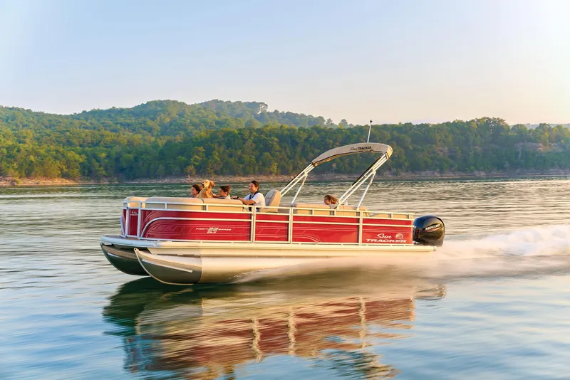 Slide: The Image of Sun Tracker Party Barge 22 RF DLX 2025 - 53
