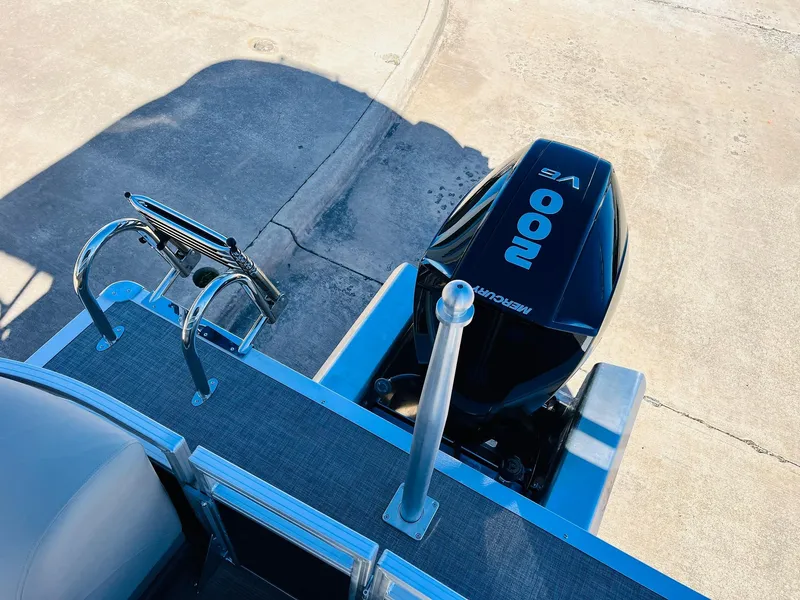 Slide: The Image of 2025 Sun Tracker Party Barge 22 RF XP3 with powerful outboard motor. - 48