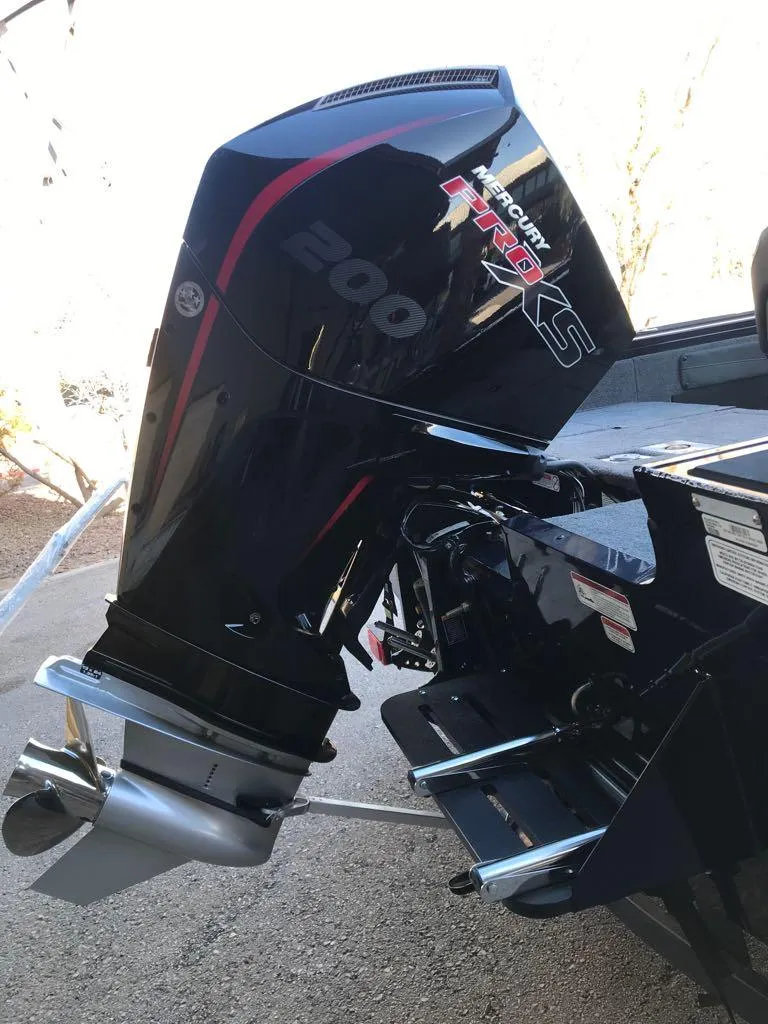 Slide: The Image of 2025 Tracker Targa V-19 Combo with Mercury 200 XS outboard motor. - 6