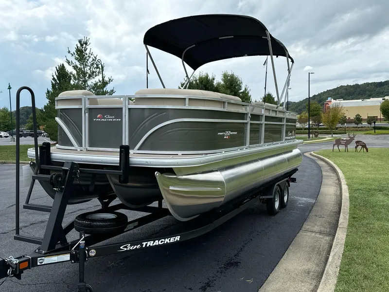 Slide: The Image of 2025 Sun Tracker Party Barge 22 RF XP3 pontoon boat on trailer. - 3