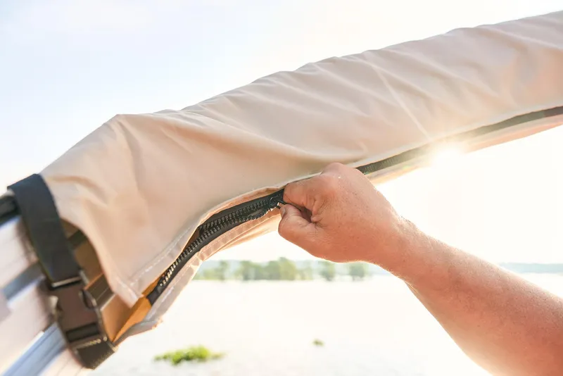 Slide: The Image of Sun Tracker Bass Buggy 18 DLX 2025 - 82