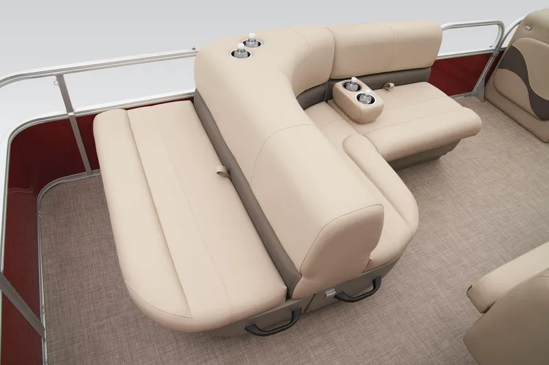 Slide: The Image of Manufacturer Provided Image: Sun Tracker Party Barge 18 DLX - 39