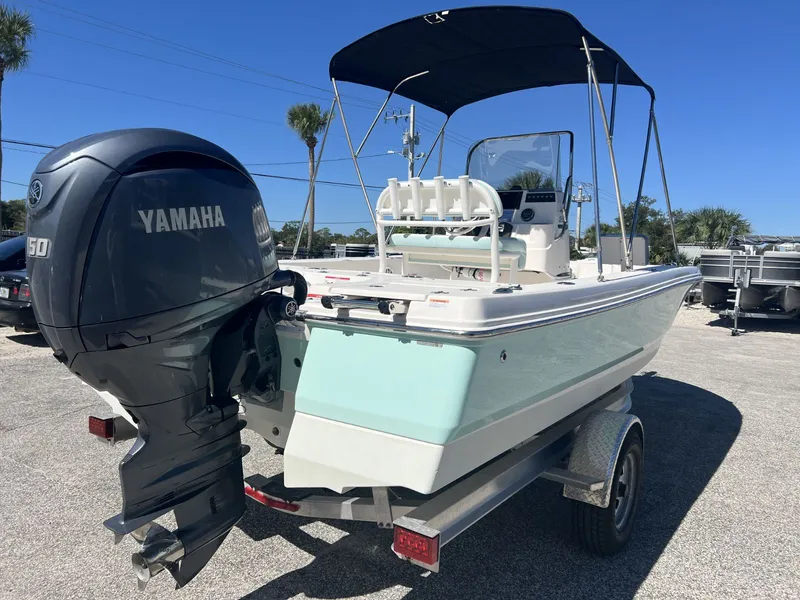 Slide: The Image of Robalo 206 Cayman 2024 - 4