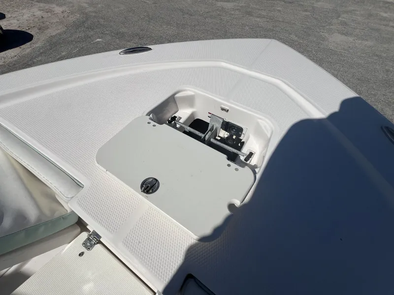 Slide: The Image of Robalo 206 Cayman 2024 - 20