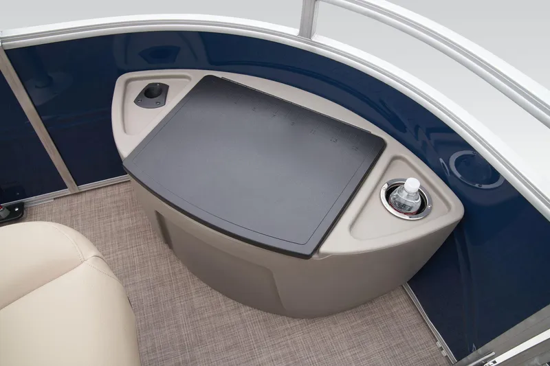 Slide: The Image of Manufacturer Provided Image: Sun Tracker Fishin' Barge 20 DLX - 29