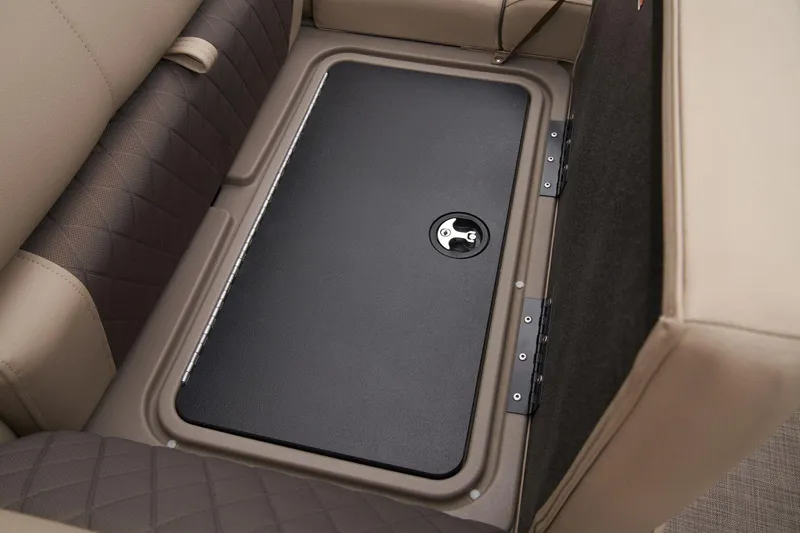 Slide: The Image of Sun Tracker Party Barge 22 RF XP3 2025 - 34