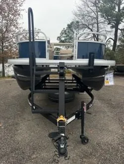 Slide: The Image of Sun Tracker Bass Buggy 16 XL Select 2025 - 81