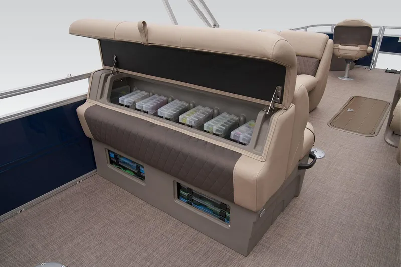 Slide: The Image of Sun Tracker Fishin' Barge 22 XP3 2025 - 60