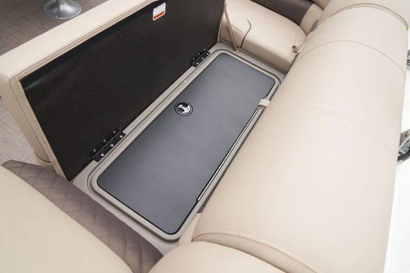 Slide: The Image of Manufacturer Provided Image: Sun Tracker Fishin' Barge 20 DLX - 38