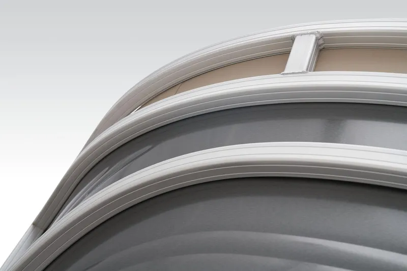 Slide: The Image of Sun Tracker Party Barge 22 DLX 2025 - 17