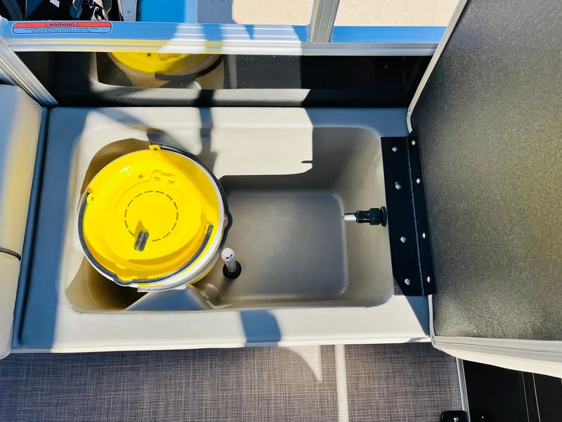 Slide: The Image of Sun Tracker SportFish 22 XP3 2025 - 55