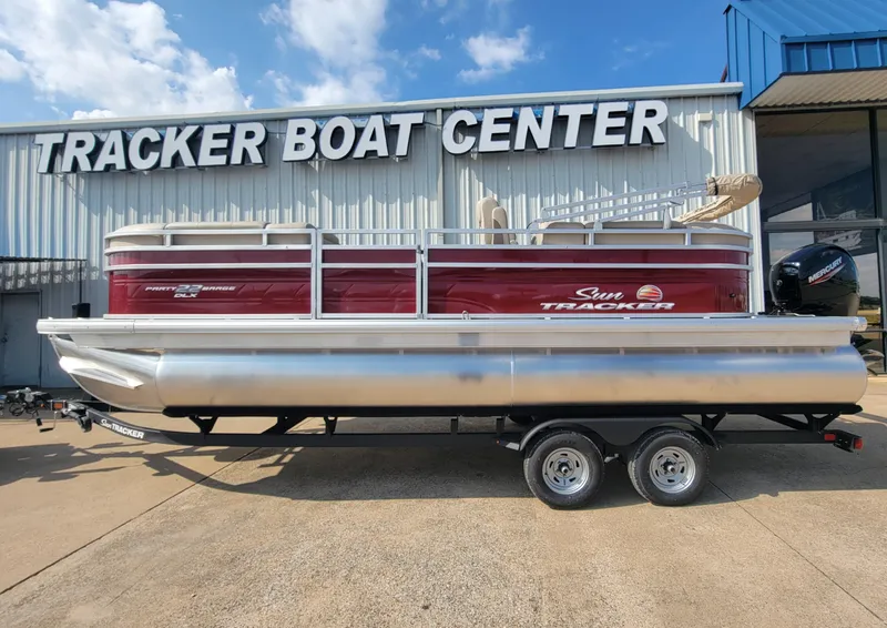 The Image of 2025 Sun Tracker Party Barge 22 DLX pontoon at Tracker Boat Center. - 0