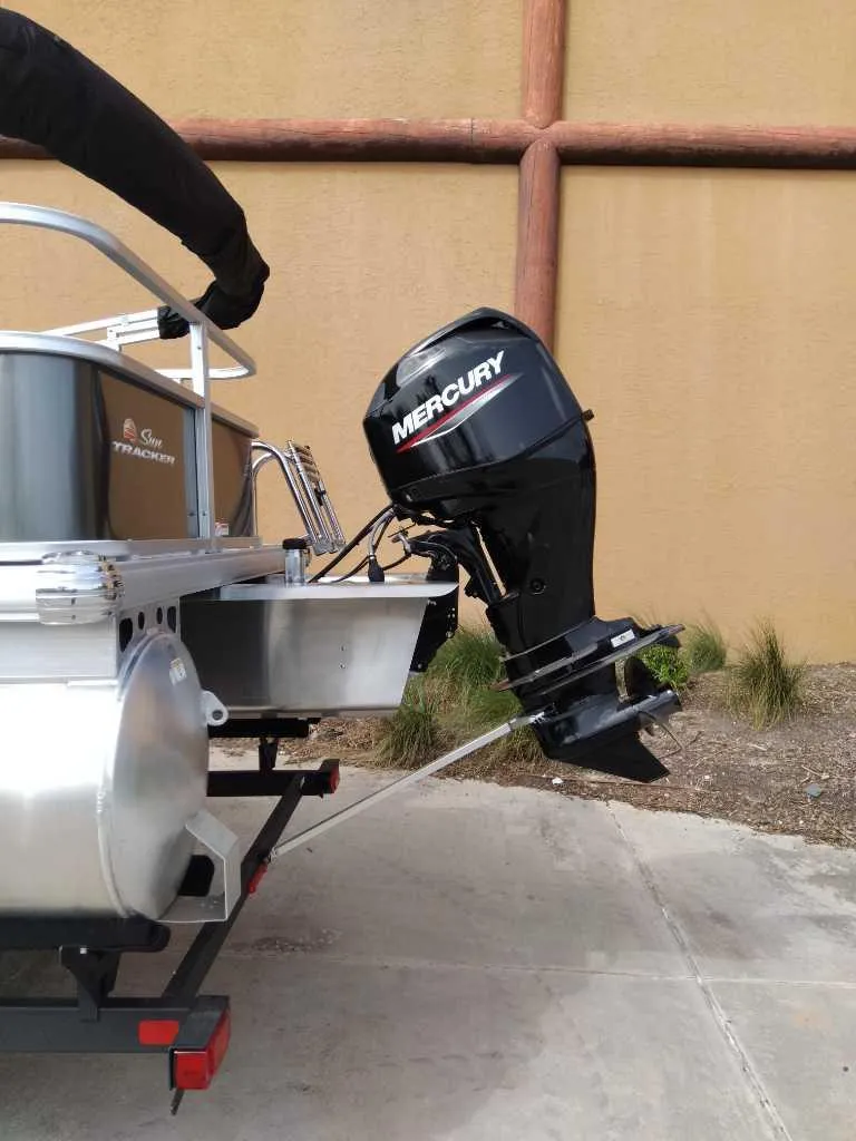 Slide: The Image of 2025 Sun Tracker Party Barge 18 DLX with Mercury outboard motor. - 4