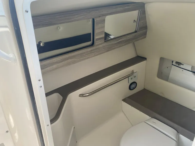 Slide: The Image of Edgewater 248 CX 2024 - 19