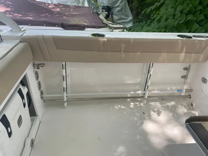 Slide: The Image of Edgewater 248 CX 2024 - 24