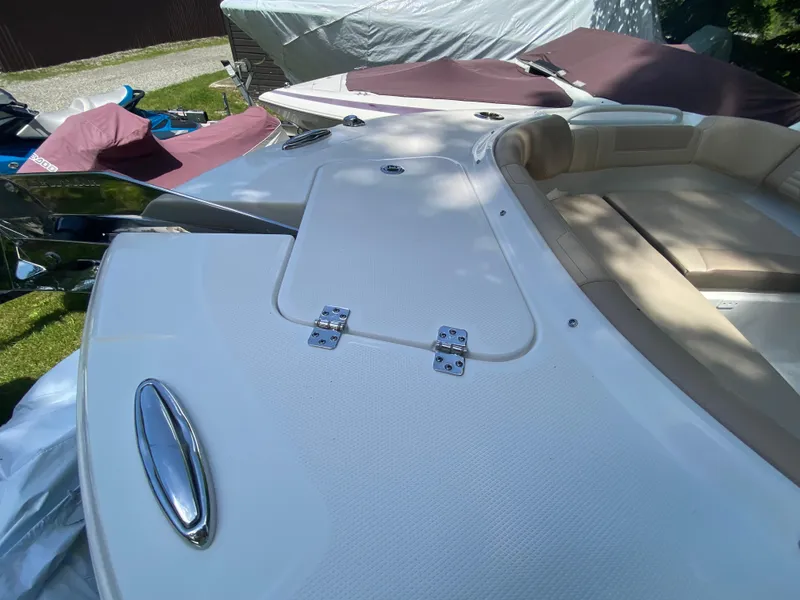 Slide: The Image of Edgewater 248 CX 2024 - 5