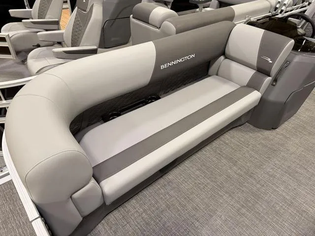 Slide: The Image of Bennington S Fishing 22 SS Pontoon 2025 - 6