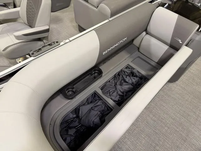 Slide: The Image of Bennington S Fishing 22 SS Pontoon 2025 - 7