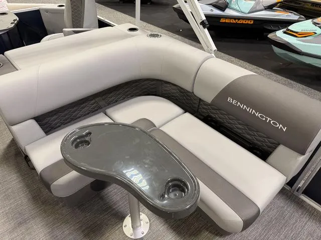 Slide: The Image of Bennington S Fishing 22 SS Pontoon 2025 - 10