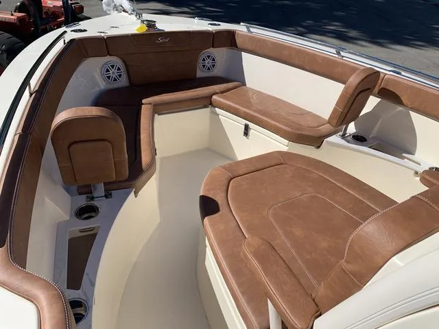 Slide: The Image of Scout 240 XSF 2025 - 13