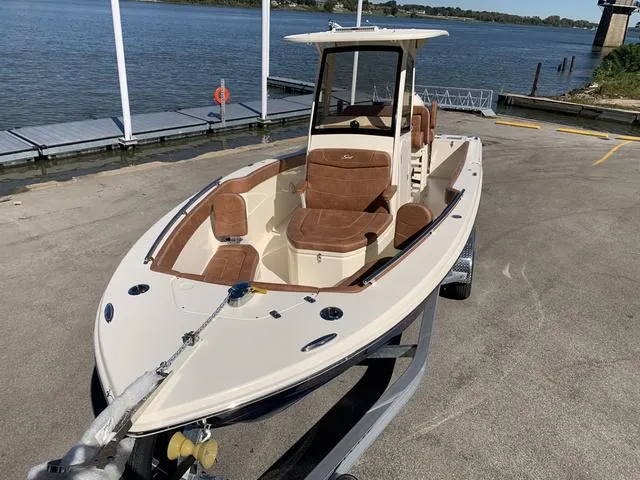 Slide: The Image of Scout 240 XSF 2025 - 23