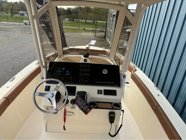 Slide: The Image of Scout 240 XSF 2025 - 44