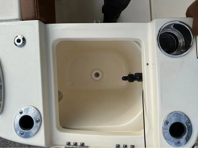 Slide: The Image of Scout 240 XSF 2025 - 50