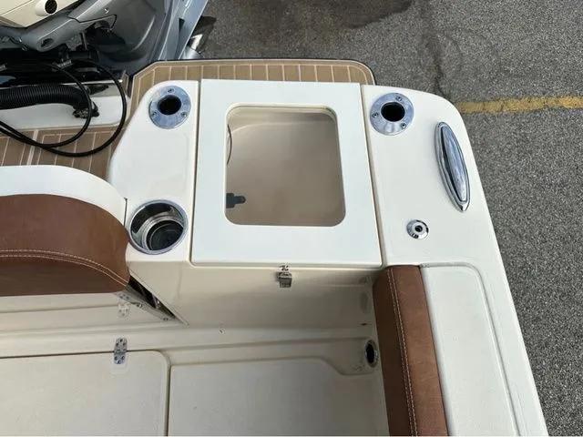 Slide: The Image of Scout 240 XSF 2025 - 51