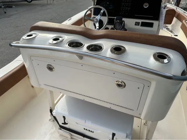 Slide: The Image of Scout 240 XSF 2025 - 55