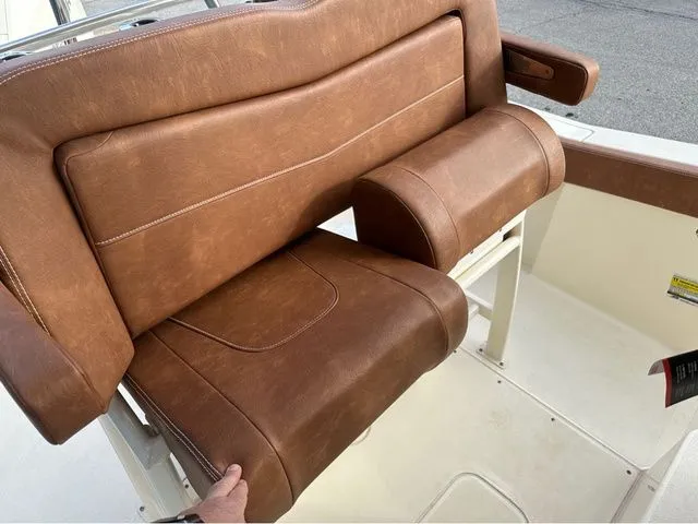 Slide: The Image of Scout 240 XSF 2025 - 57