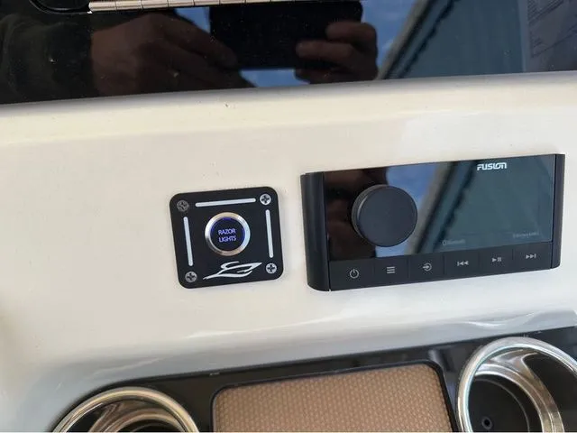 Slide: The Image of Scout 240 XSF 2025 - 61