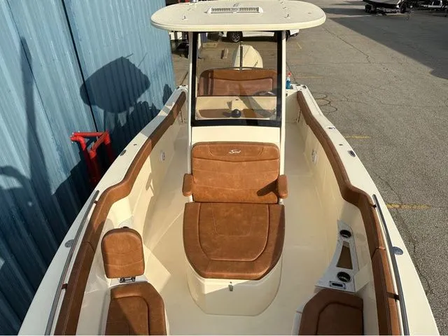 Slide: The Image of Scout 240 XSF 2025 - 84