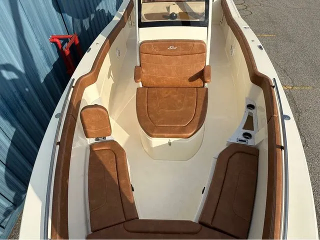 Slide: The Image of Scout 240 XSF 2025 - 85