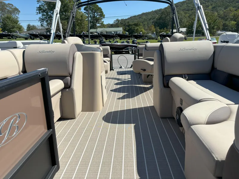 Slide: The Image of Bentley Pontoons Legacy 220 Navigator 2024 - 11