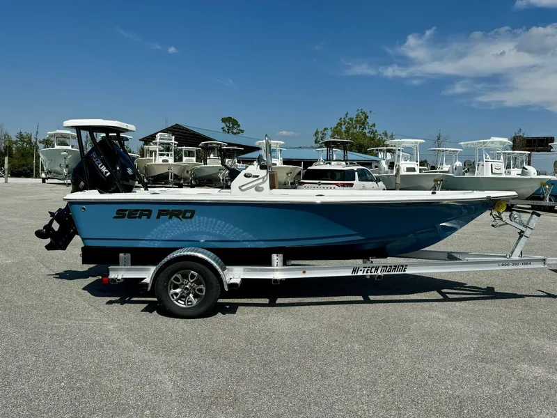 Slide: The Image of Sea Pro 172 Bay 2025 - 13