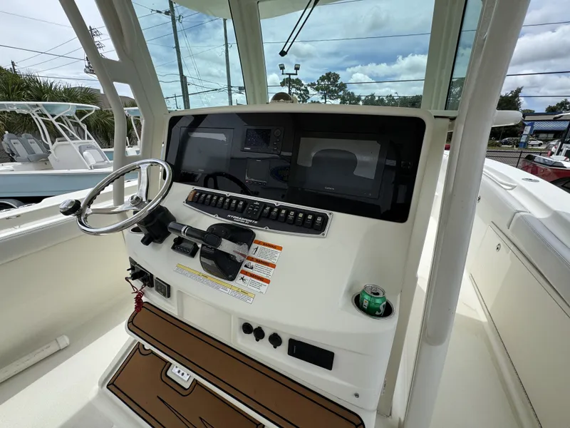 Slide: The Image of Hydra Sports 3400 CC 2016 - 13