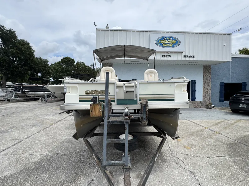 Slide: The Image of Crest Pontoons SPORT 2001 - 6