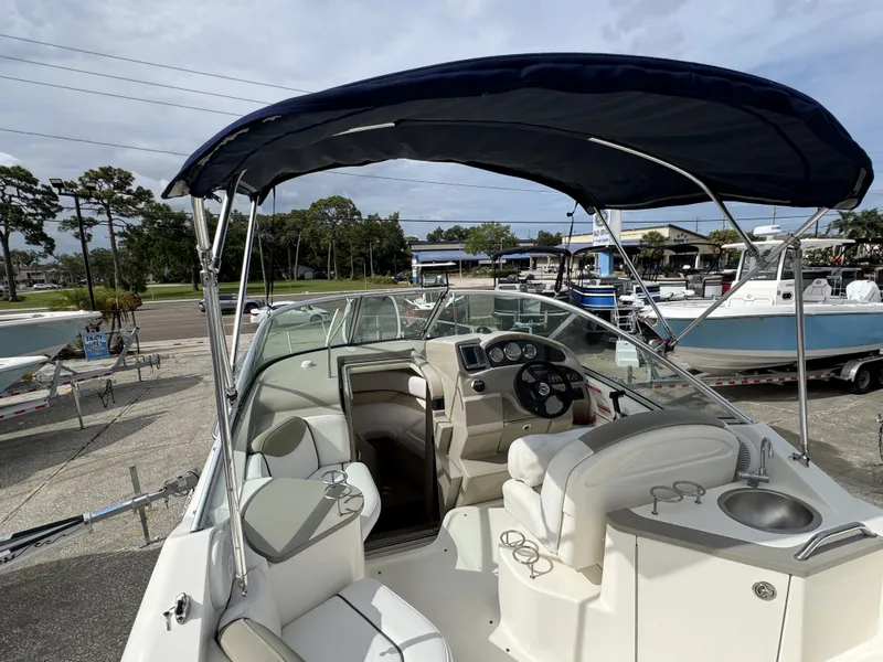 Slide: The Image of Sea Ray 240 Sundancer 2007 - 26