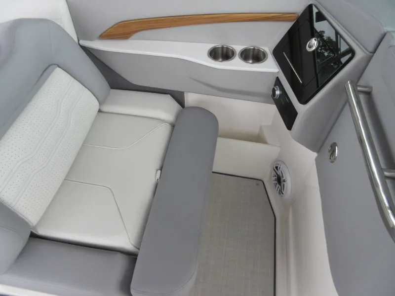 Slide: The Image of Regal LS9 Surf 2025 - 15