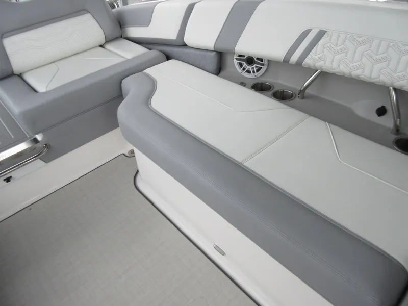 Slide: The Image of Regal LS9 Surf 2025 - 16