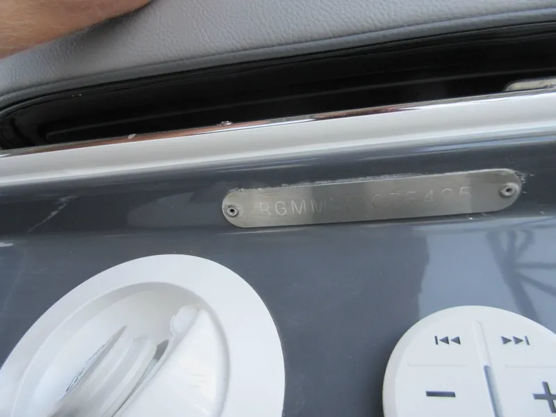 Slide: The Image of Regal LS6 2025 - 20