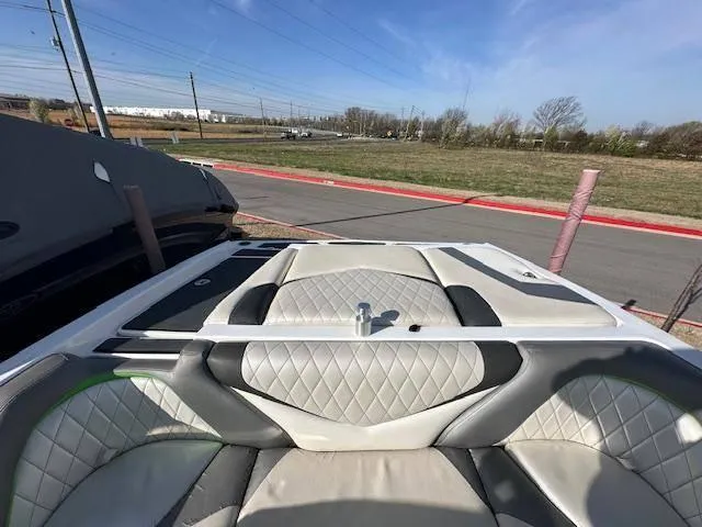 Slide: The Image of Tigé RZ2 2013 - 10