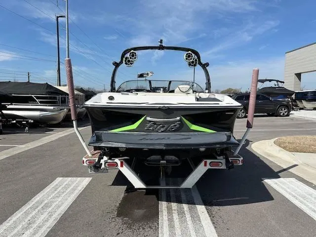 Slide: The Image of Tigé RZ2 2013 - 16