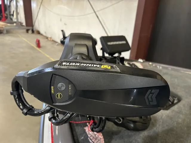 Slide: The Image of Skeeter ZXR 20 W/Yamaha 250 "SHO" 2025 - 10