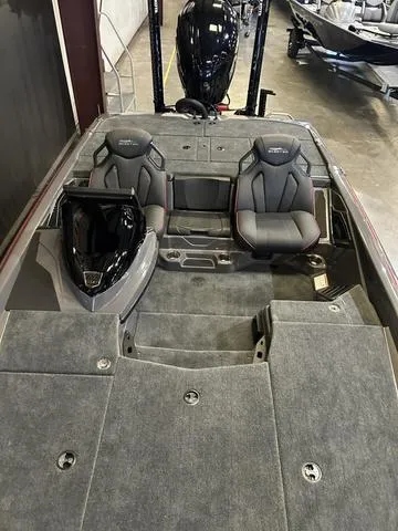 Slide: The Image of Skeeter ZXR 20 W/Yamaha 250 "SHO" 2025 - 11